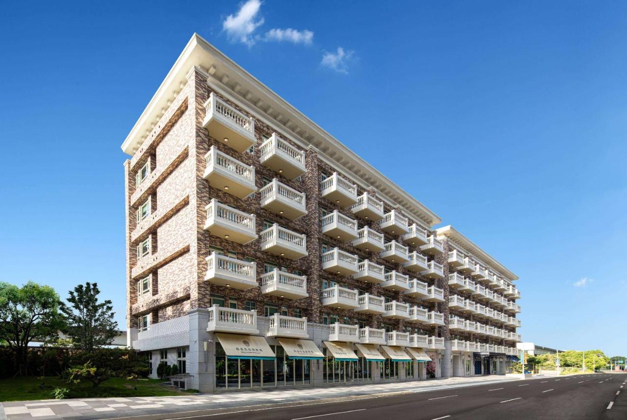 Tryp By Wyndham New Taipei Linkou 新北林口爵怡溫德姆酒店機場捷運mrta9林口站 Exteriör bild